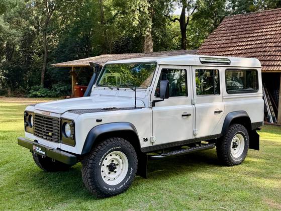 LAND ROVER DEFENDER 2.5 CSW 110 4X4 TURBO DIESEL 4P MANUAL LAND ROVER DEFENDER 2.5 CSW 110 4X4 TURBO DIESEL 4P MANUAL
